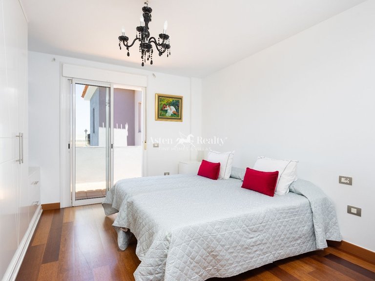Villa for Sale in Puerto De La Cruz, Tenerife 37