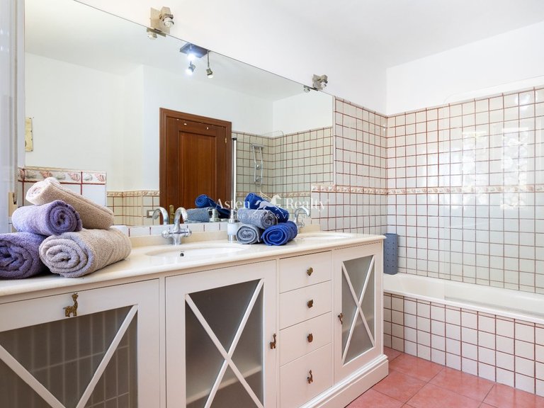 Villa for Sale in Puerto De La Cruz, Tenerife 42
