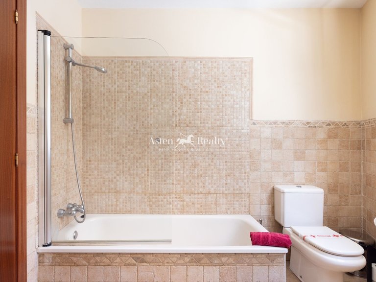 Villa for Sale in Puerto De La Cruz, Tenerife 45