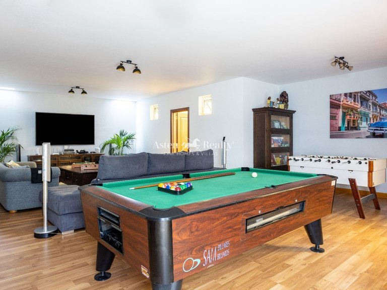 Villa for Sale in Puerto De La Cruz, Tenerife 47