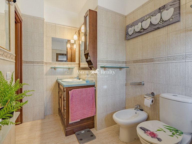 Town House for Sale in Adeje, Tenerife 17