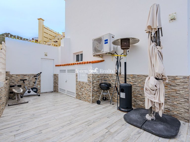 Villa for Sale in Torviscas Alto, Tenerife 3