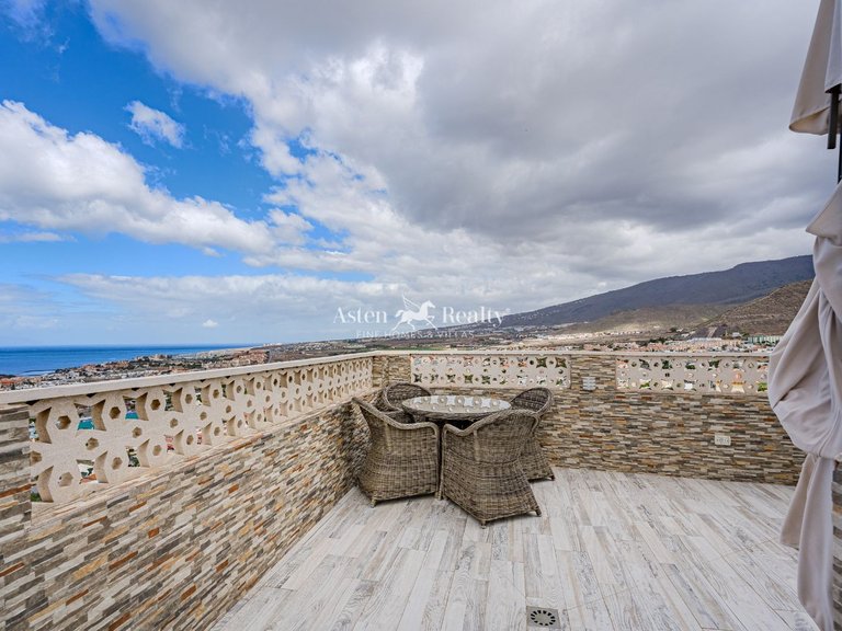 Villa for Sale in Torviscas Alto, Tenerife 4