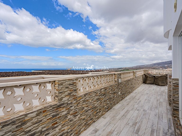 Villa for Sale in Torviscas Alto, Tenerife 6