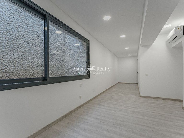 Villa for Sale in Torviscas Alto, Tenerife 31