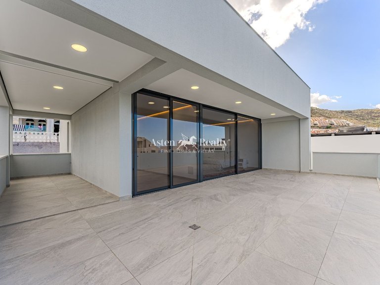 Villa for Sale in Torviscas Alto, Tenerife 24