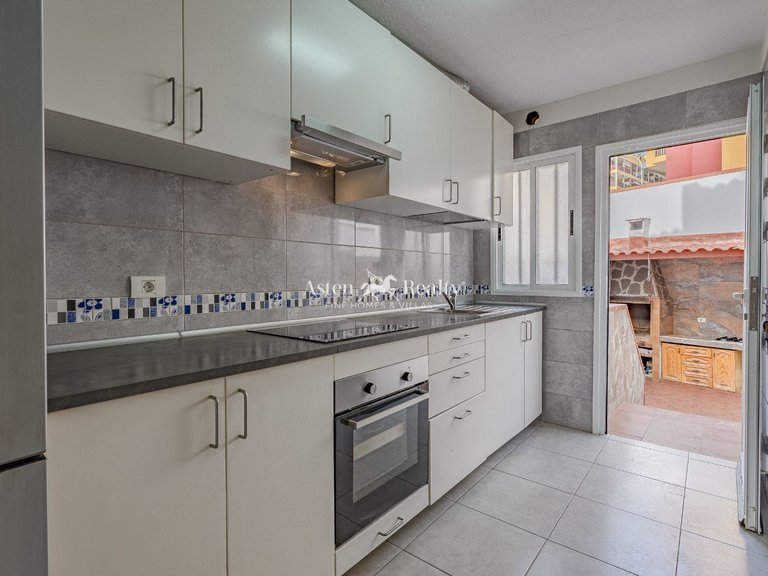 Town House for Sale in Puerto De Santiago, Tenerife 9