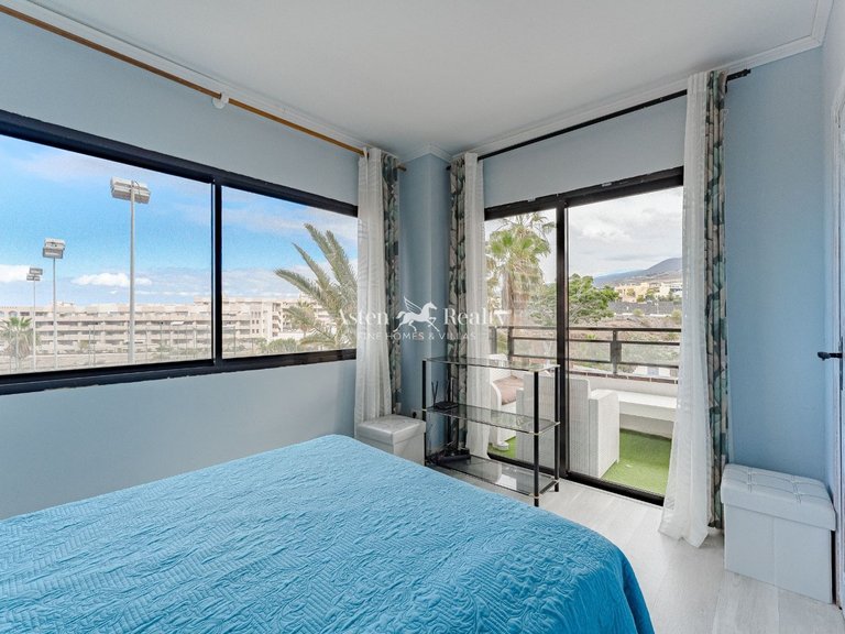 Apartment for Sale in Playa Paraíso, Tenerife 8