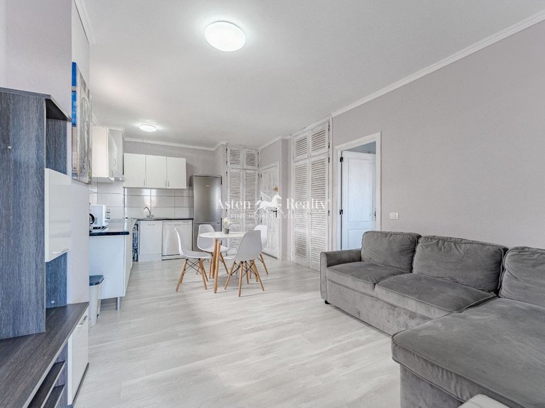 Apartment for Sale in Playa Paraíso, Tenerife 5