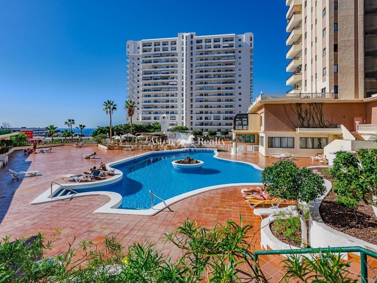 Apartment for Sale in Playa Paraíso, Tenerife 17