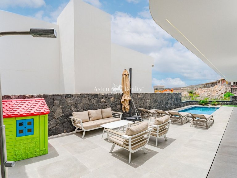 Villa for Sale in Callao Salvaje, Tenerife 6