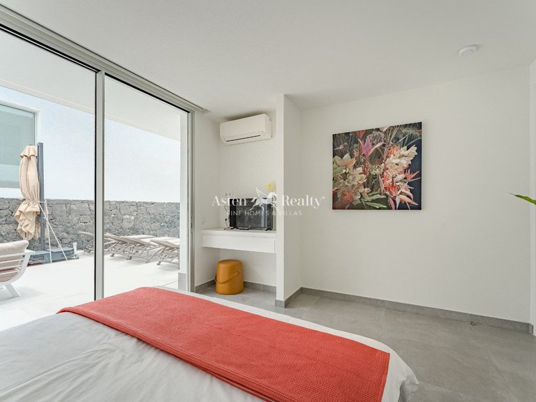 Villa for Sale in Callao Salvaje, Tenerife 15