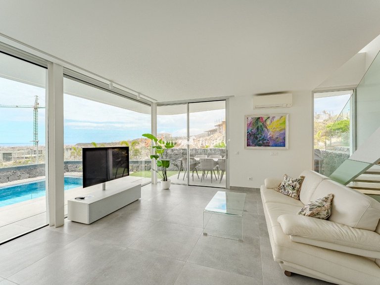 Villa for Sale in Callao Salvaje, Tenerife 13