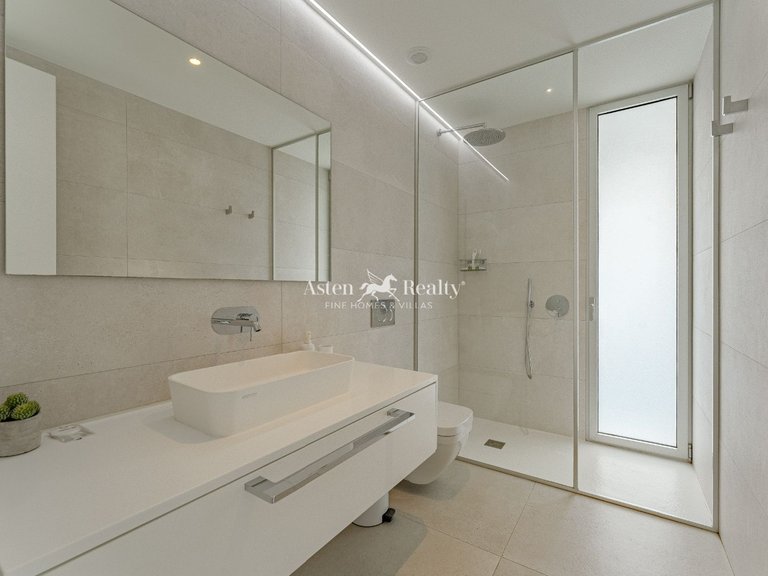 Villa for Sale in Callao Salvaje, Tenerife 18