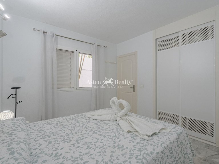 Apartment for Sale in Playa De Los Cristianos, Tenerife 4