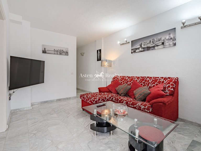 Apartment for Sale in Playa De Los Cristianos, Tenerife 11