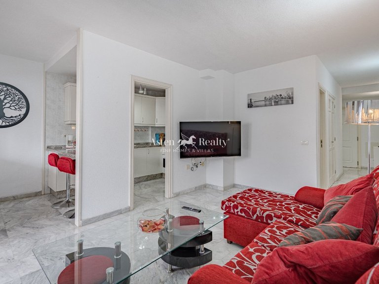 Apartment for Sale in Playa De Los Cristianos, Tenerife 9