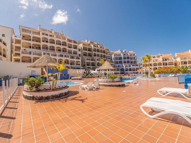 Apartment for Sale in Playa De Los Cristianos, Tenerife 19