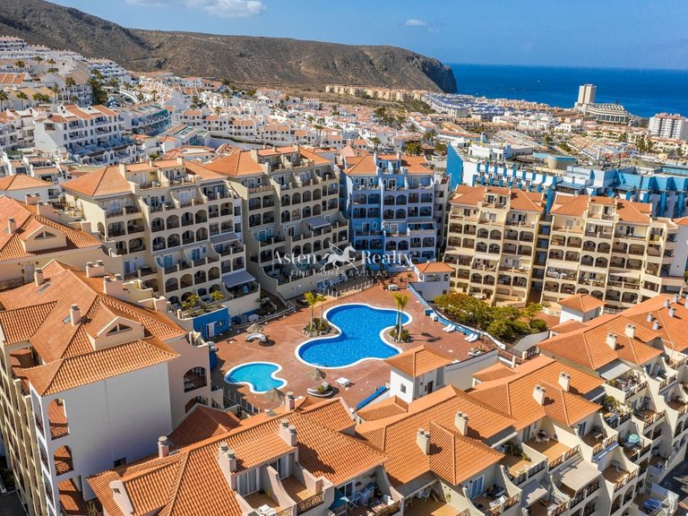 Apartment for Sale in Playa De Los Cristianos, Tenerife 23