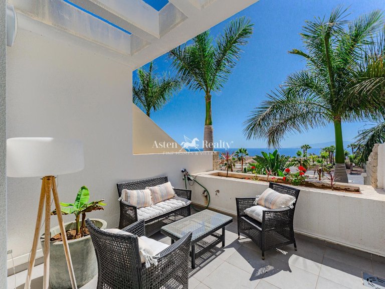 Villa for Sale in La Caleta, Tenerife 3