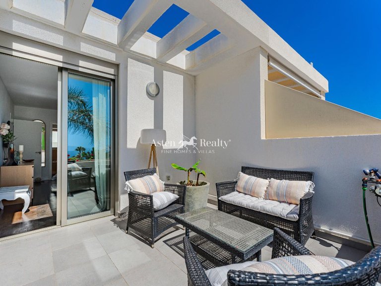 Villa for Sale in La Caleta, Tenerife 4