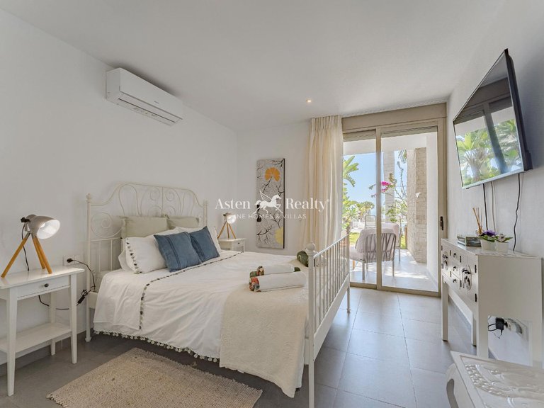 Villa for Sale in La Caleta, Tenerife 11