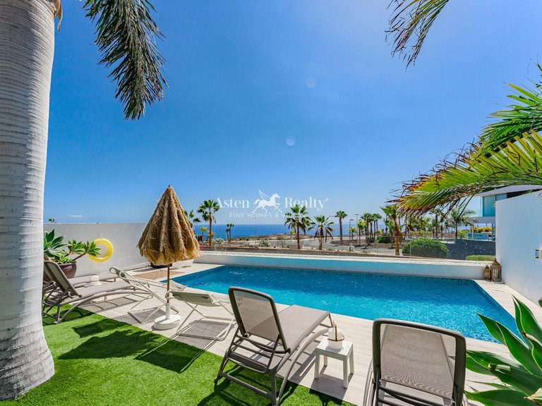 Villa for Sale in La Caleta, Tenerife 24