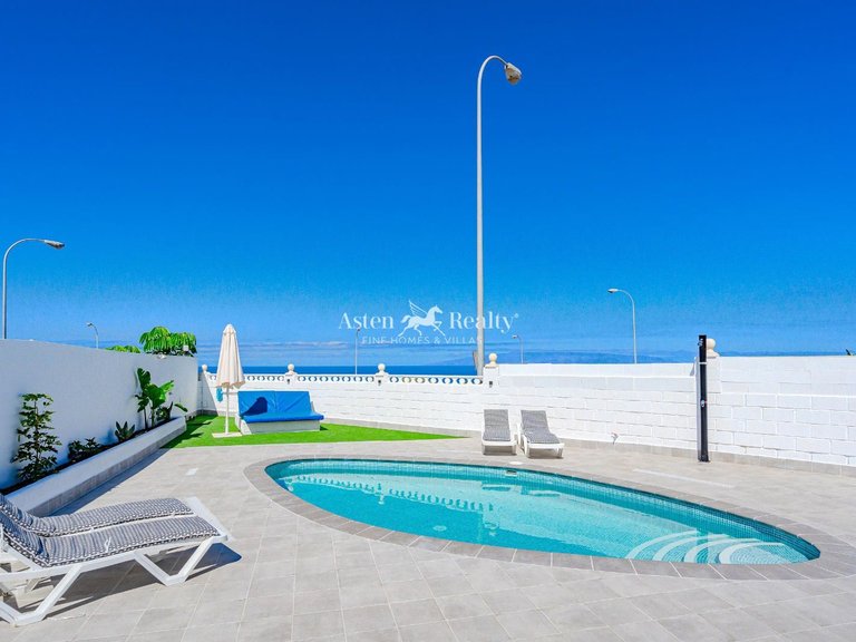 Villa for Sale in Callao Salvaje, Tenerife 3
