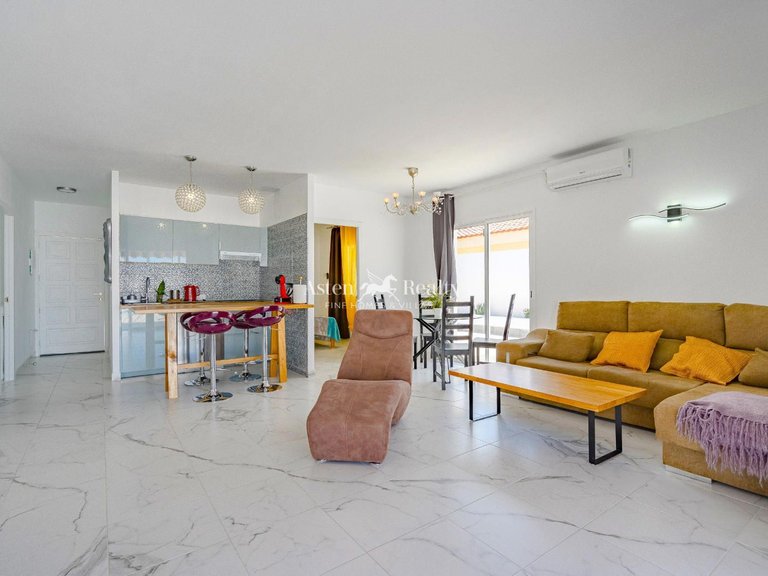 Villa for Sale in Callao Salvaje, Tenerife 5