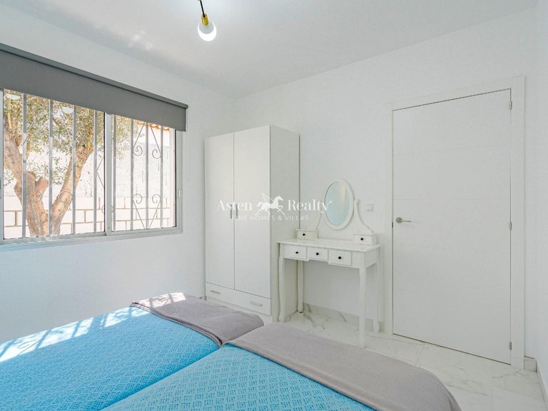 Villa for Sale in Callao Salvaje, Tenerife 11