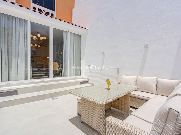 Town House for Sale in San Eugenio Alto, Tenerife 16