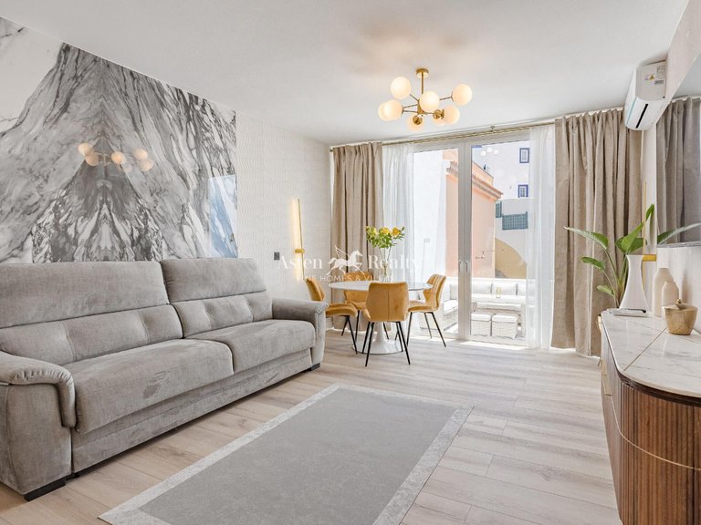 Town House for Sale in San Eugenio Alto, Tenerife 4