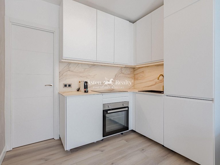 Town House for Sale in San Eugenio Alto, Tenerife 6