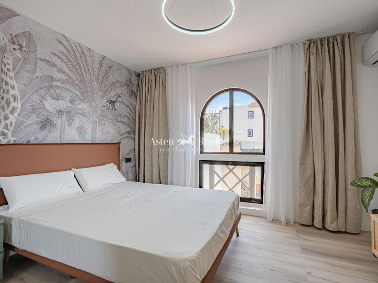 Town House for Sale in San Eugenio Alto, Tenerife 9