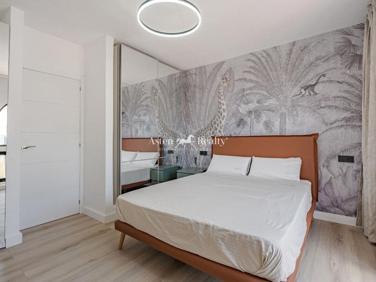 Town House for Sale in San Eugenio Alto, Tenerife 11