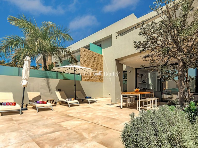 Villa for Sale in La Caleta, Tenerife 7