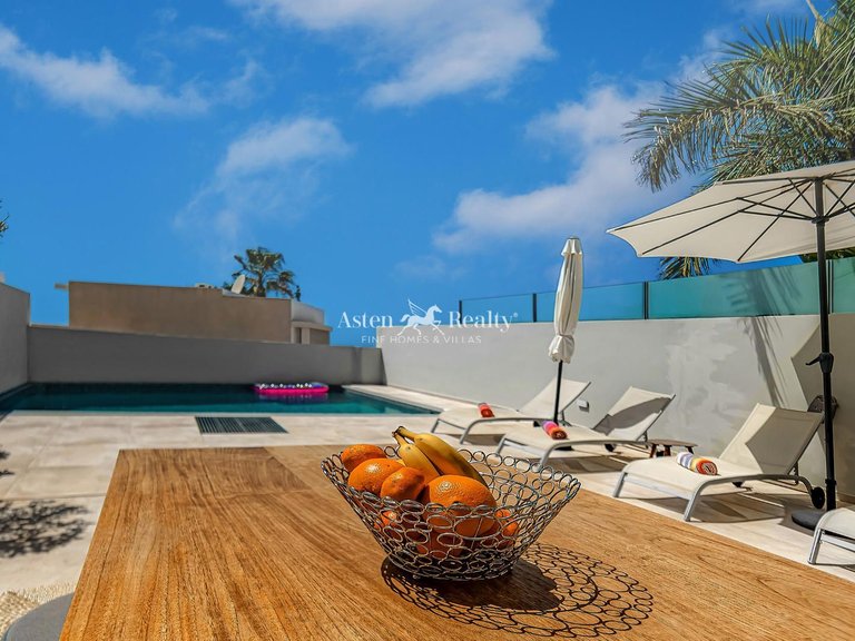 Villa for Sale in La Caleta, Tenerife 8