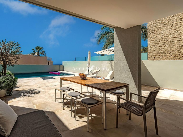Villa for Sale in La Caleta, Tenerife 1