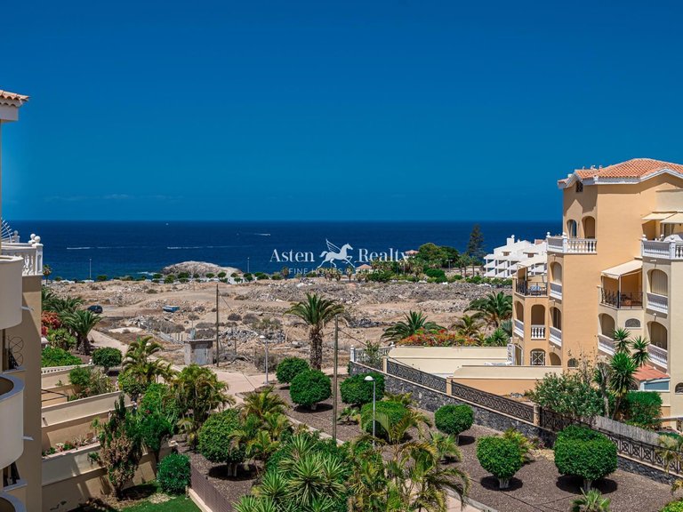 Apartment for Sale in Playa De Los Cristianos, Tenerife 27