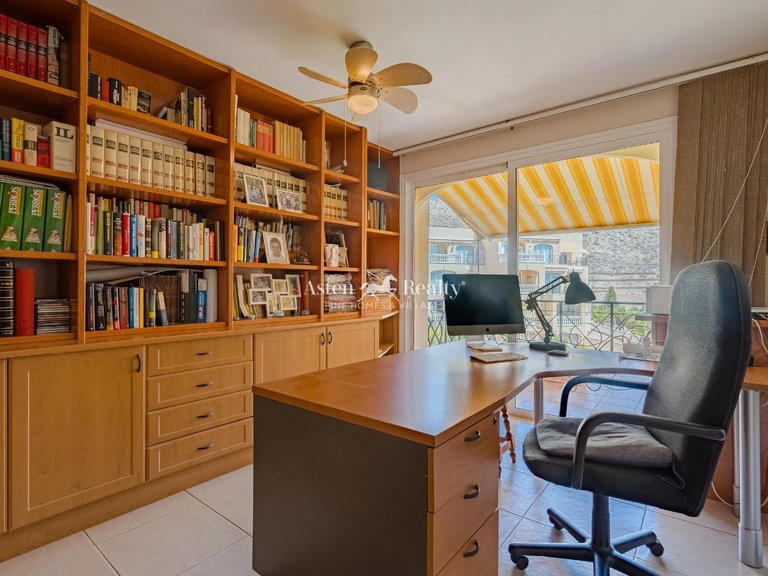Apartment for Sale in Playa De Los Cristianos, Tenerife 14