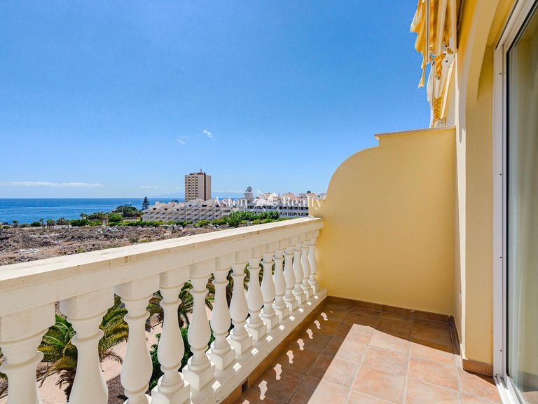 Apartment for Sale in Playa De Los Cristianos, Tenerife 24