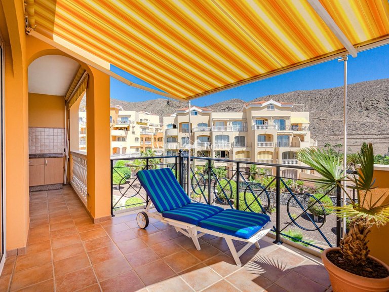 Apartment for Sale in Playa De Los Cristianos, Tenerife 17