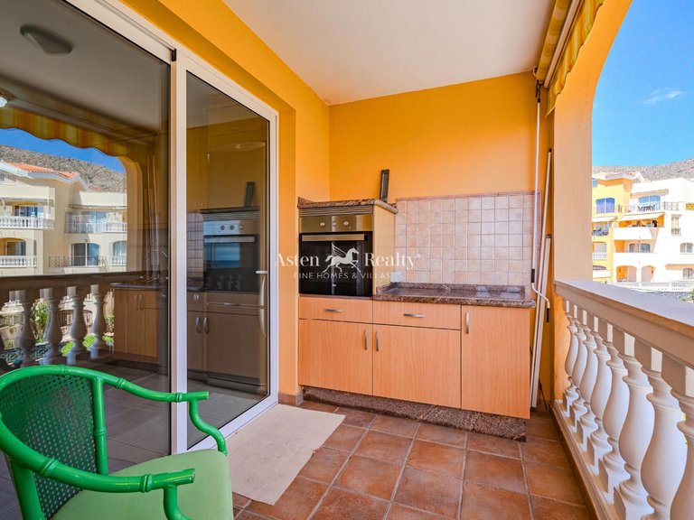 Apartment for Sale in Playa De Los Cristianos, Tenerife 7