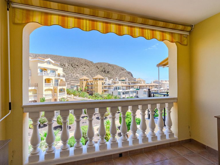Apartment for Sale in Playa De Los Cristianos, Tenerife 12