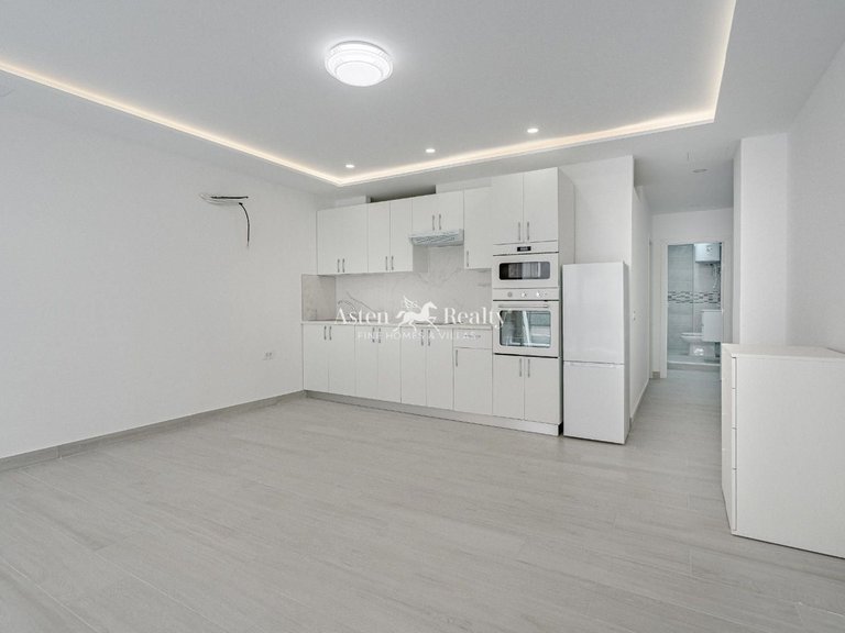 Apartment for Sale in Playa De Los Cristianos, Tenerife 7