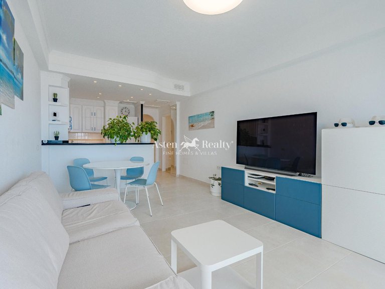 Apartment for Sale in San Eugenio Bajo, Tenerife 3