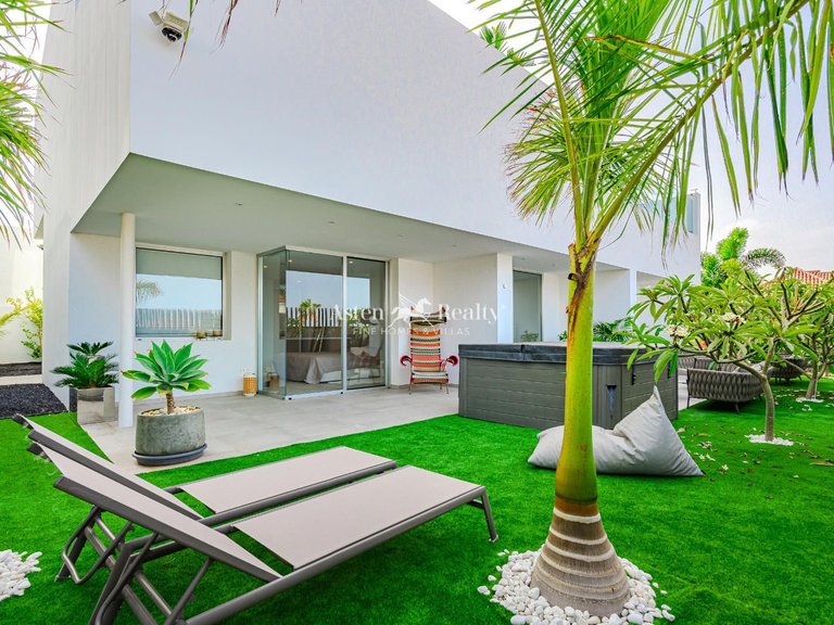 Villa for Sale in Callao Salvaje, Tenerife 7