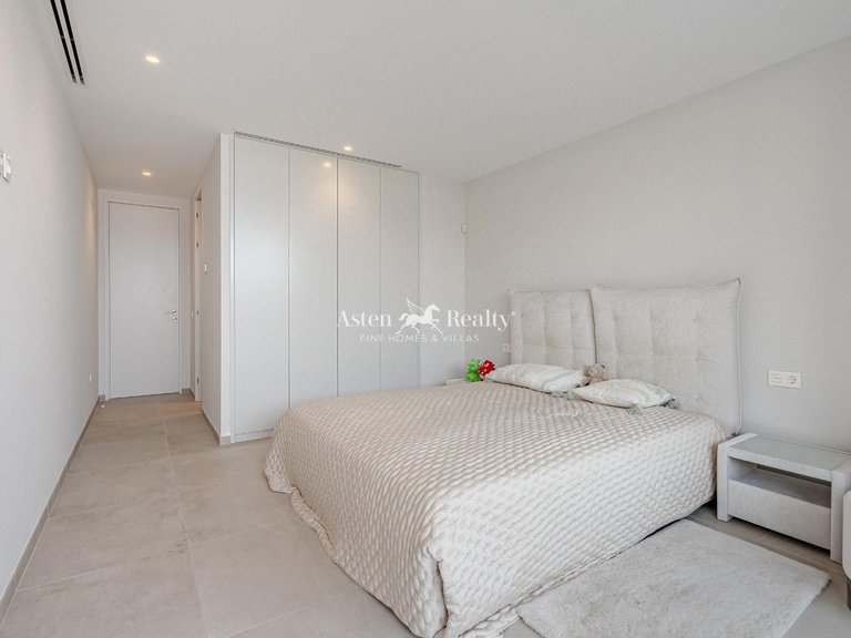 Villa for Sale in Callao Salvaje, Tenerife 9