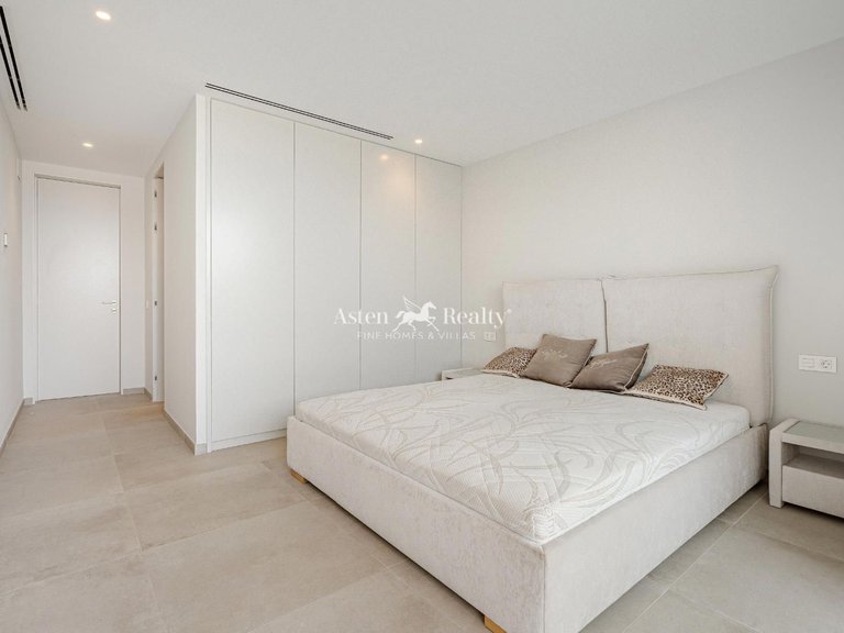 Villa for Sale in Callao Salvaje, Tenerife 12