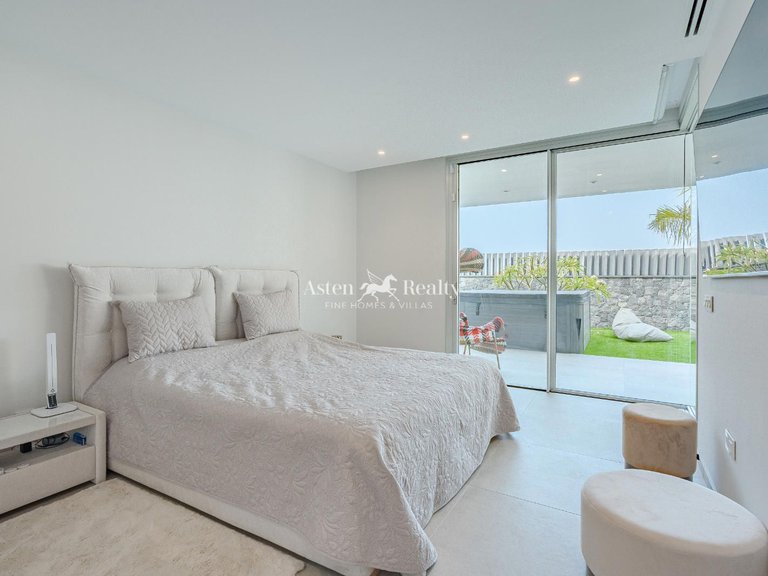 Villa for Sale in Callao Salvaje, Tenerife 15